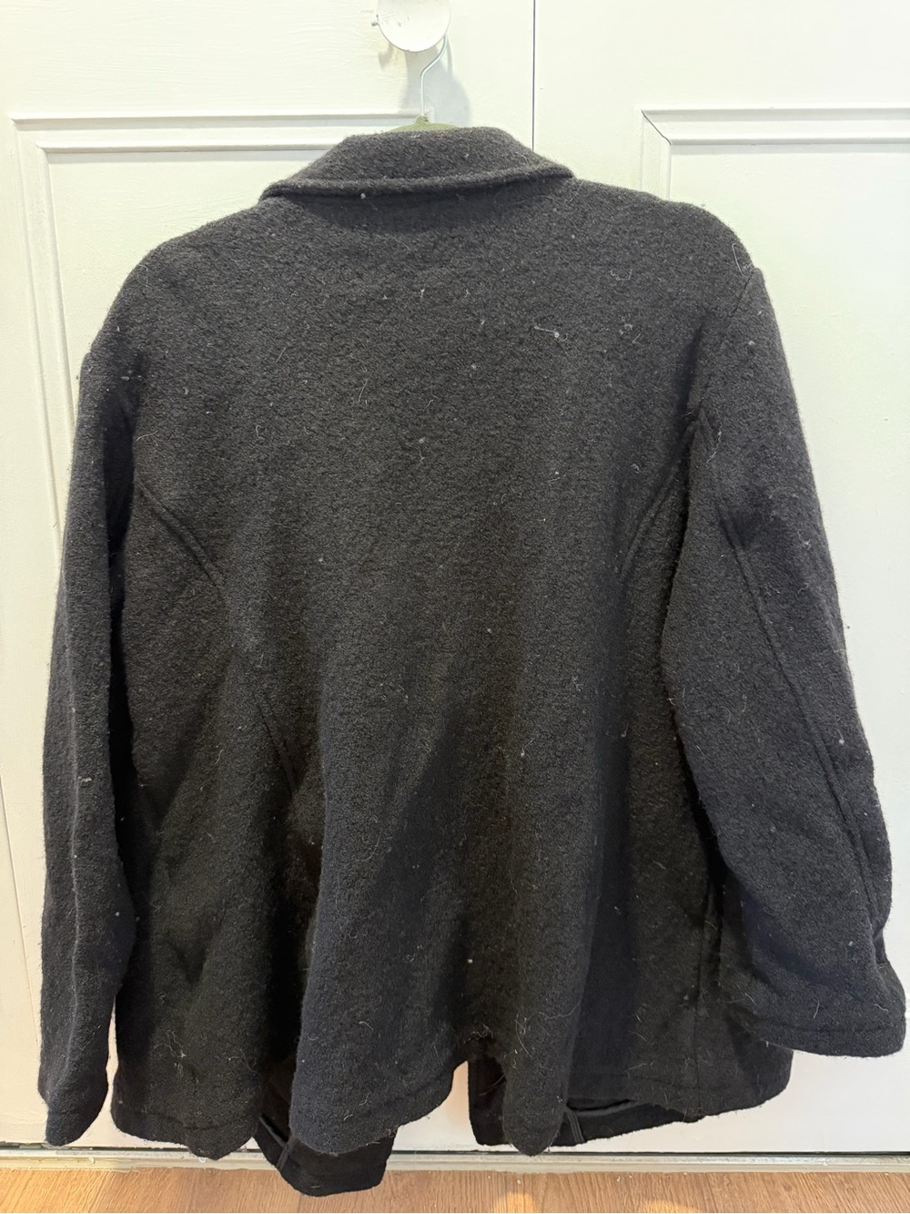 L.L. Bean Women's 100% Wool Peacoat - Black - Picture 5 of 5